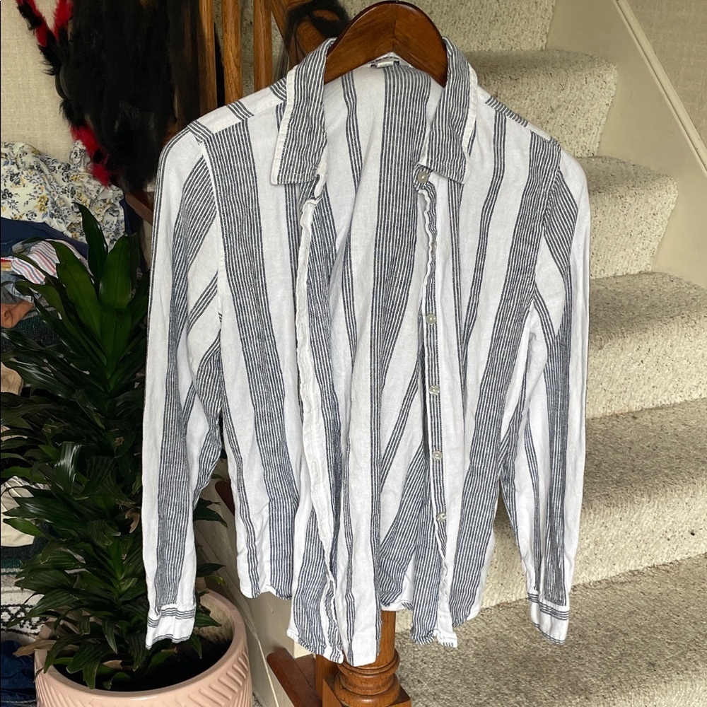 Orvis Coastal Blue and White Striped Linen Button Down Shirt